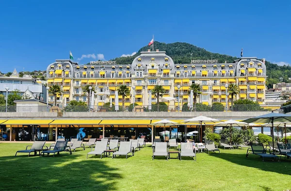 Switzerland Montreux Augus2021 몽트뢰 호텔은 스위스 몽트뢰에 제네바 해안에 위치해 — 스톡 사진