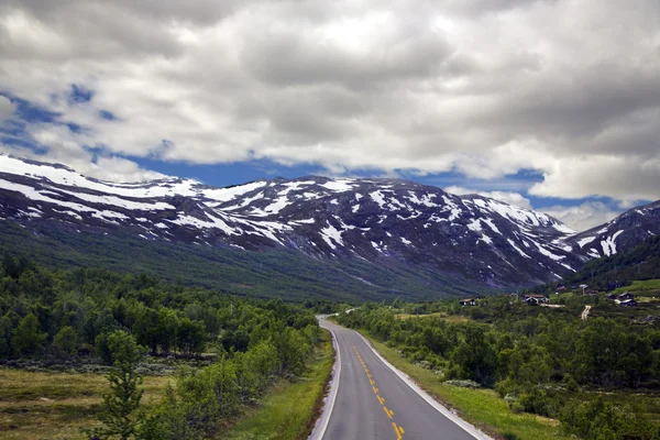 ノルウェーの山岳道路 — ストック写真