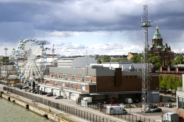 Visa längs floden i Grand marina — Stockfoto