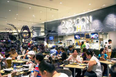 Gıda hall Siam Paragon içinde bir alışveriş Bangkok merkezinde yer alır.