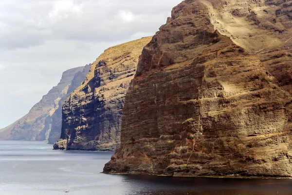 Enormes rocas de Los Gigantos en la costa atlántica — Foto de Stock