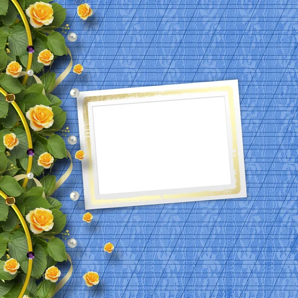 Hermosa tarjeta de felicitación con ramo de rosas amarillas — Foto de Stock