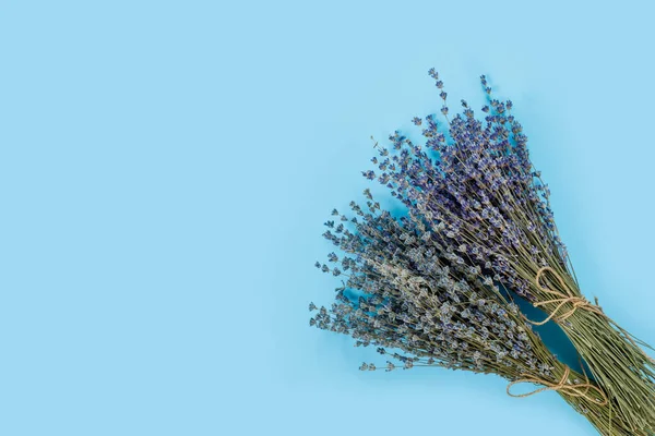 Boeket Droge Paarse Geurige Lavendel Blauwe Papieren Ondergrond Geweldig Voor — Stockfoto