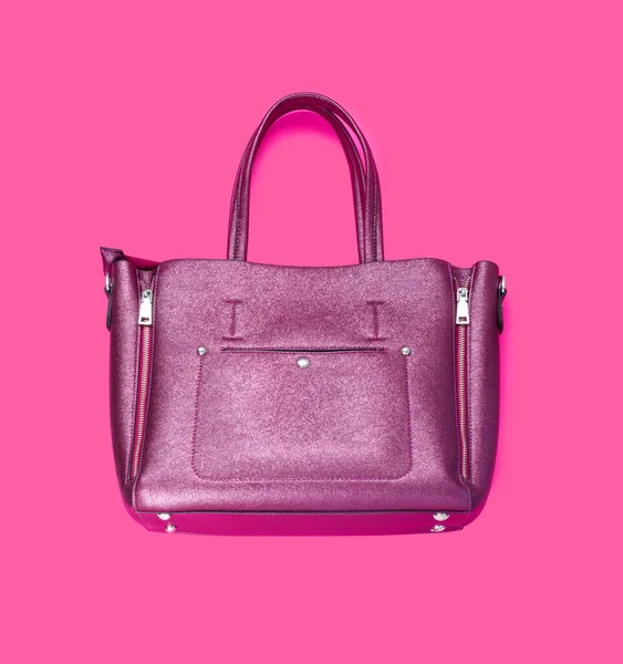 Schöne Lila Lederhandtaschen Auf Rosa Papierhintergrund Zine Stil Draufsicht Flache — Stockfoto