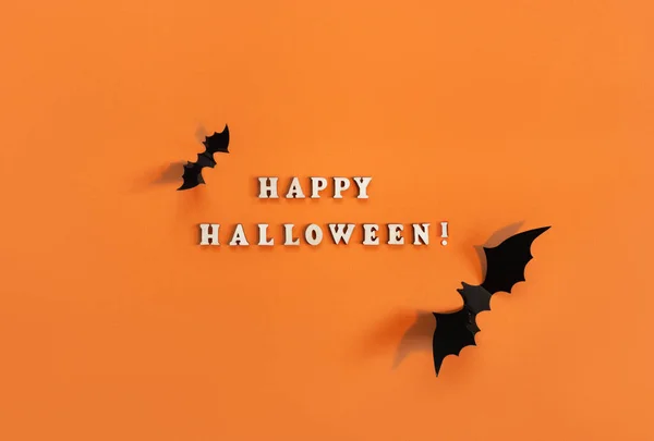 Halloween Kaart Met Zwarte Vleermuizen Oranje Achtergrond Banner Voor Felicitaties — Stockfoto