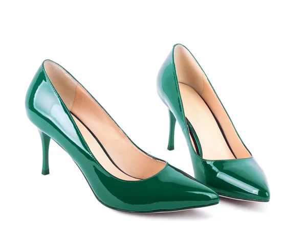 Bonito verde clássico mulheres sapatos isolados no fundo branco — Fotografia de Stock