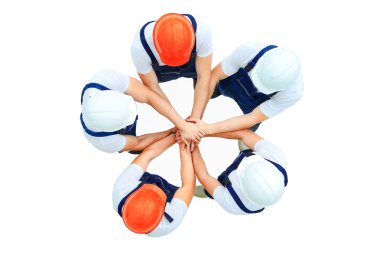 Daire içinde ayakta işçilerin büyük grup