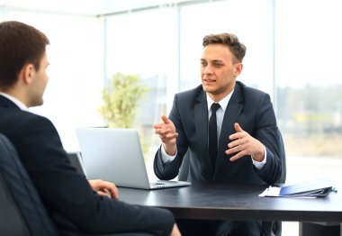 Ofisteki iş adamları