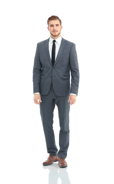 Happy business man klädd i grå kostym står och hopfällbara armar — Stockfoto