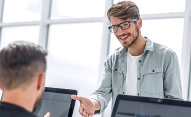 resim, yakışıklı, iş adamı, gösterim, grafikler, tablolar