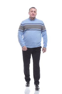 Tam gelişim. Sıradan bir yetişkin erkek öne çıkıyor.