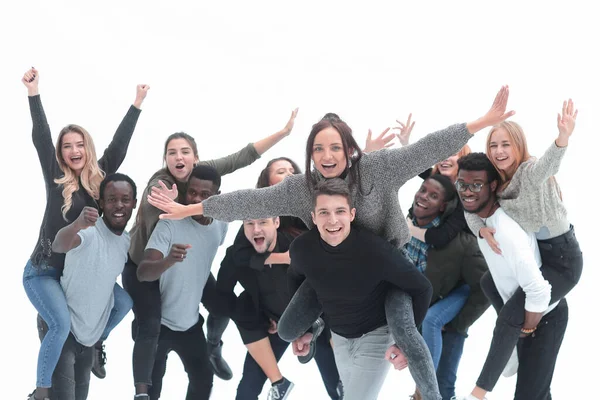 Gruppo di giovani diversi si divertono insieme — Foto Stock