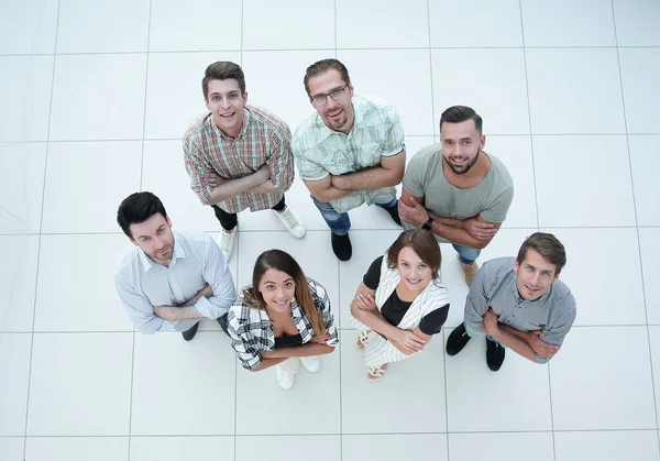 Eine erfolgreiche Gruppe junger Menschen — Stockfoto