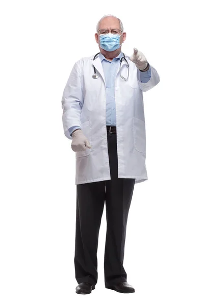 Volledige lengte. arts met een beschermend masker — Stockfoto