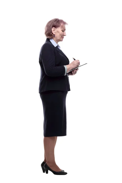 Geschäftsfrau macht sich Notizen in der Zwischenablage. isoliert auf einem weißen — Stockfoto
