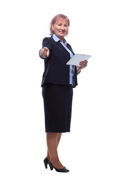 Mulher de negócios amigável com um tablet digital. isolado em um branco — Fotografia de Stock