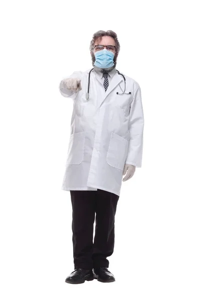 Γιατρός θεραπευτής με προστατευτική μάσκα. απομονωμένο σε λευκό — Φωτογραφία Αρχείου
