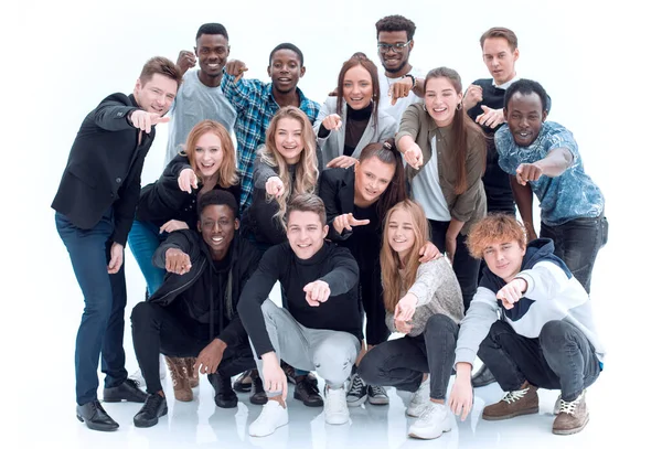 Groep gelukkige jongeren die samen staan. — Stockfoto