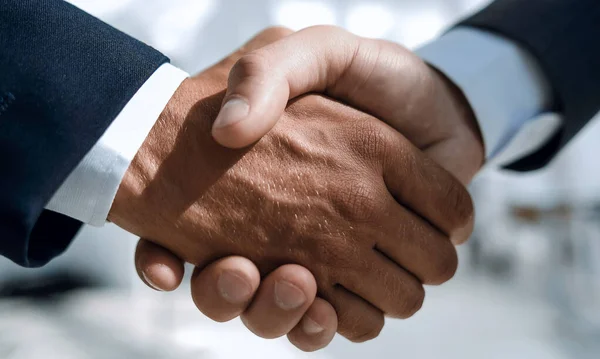 Close-up de pessoas de negócios handshake — Fotografia de Stock