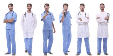 Sıraya dizilmiş bir grup tıp doktoru