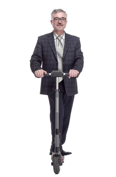 Hombre maduro con scooter eléctrico mostrando los pulgares hacia arriba. aislado en un blanco —  Fotos de Stock