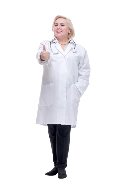 Doctor woman wearing medical coat at the clinic amazed and smiling to the camera — Stock Photo, Image