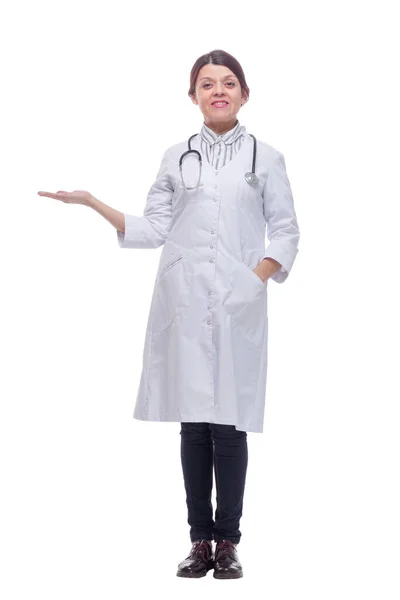 Portrait of friendly, smiling confident female doctor, healthcare professional with labcoat and stethoscope — Stock Photo, Image