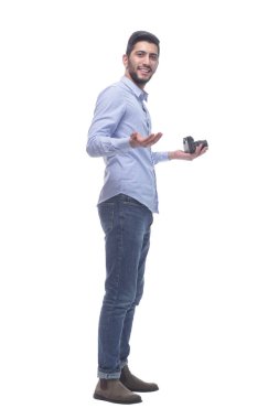 Yan görünüş. Kameralı bir erkek fotoğrafçı..