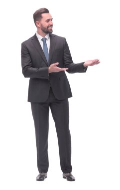 Proje yöneticisi, bir iş toplantısı sırasında yapışkan notlara işaret ediyor