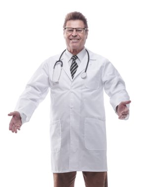 Arkadaş canlısı terapist sana bakıyor. bir beyaz üzerinde izole