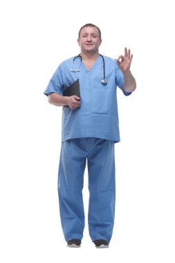 Tam gelişim. gülümseyen doktor panoda başparmaklarını gösteriyor..