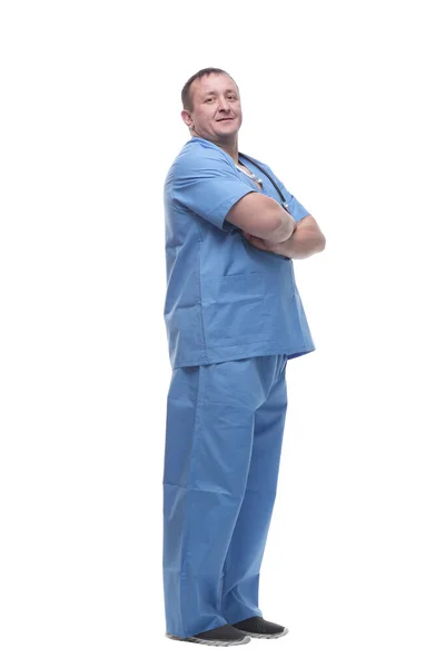 Competente volwassen paramedicus die naar je kijkt. geïsoleerd op witte achtergrond. — Stockfoto