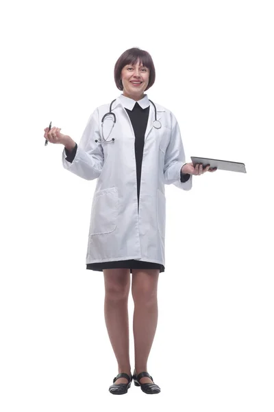 Γυναίκα γιατρός με πρόχειρο. απομονωμένο σε λευκό φόντο. — Φωτογραφία Αρχείου