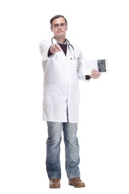 Dijital tabletle tam donanımlı bir doktor..