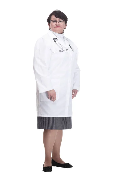 Teljes növekedésben. vezető női orvos sztetoszkóppal . — Stock Fotó