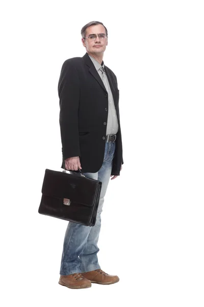 Hombre de negocios con un maletín de cuero. aislado en un blanco —  Fotos de Stock