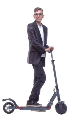 Yan görünüş. Elektrikli scooterlı bir öğrenci sana bakıyor..