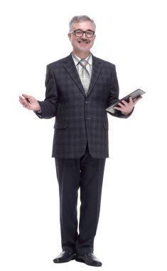 Tam gelişim. İş adamı panoya kayıt yapıyor..