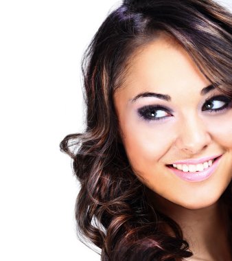 güzel esmer kız beyaz şaşırttı. güzellik kadın