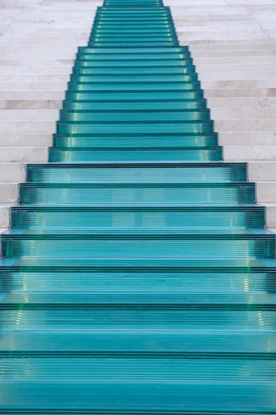 Escalier en verre et marbre — Photo