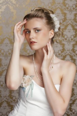 güzel düğün saç modeli ile genç gelin