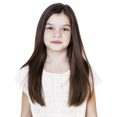 Büyüleyici bir esmer kız portresi