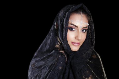 Orta Doğu Niqab peçe izole siyah b güzel kadın
