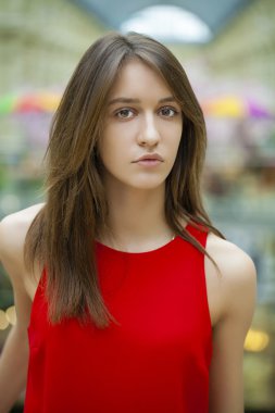 Genç güzel kadın.