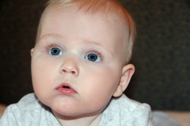 beş aylık erkek bebek 