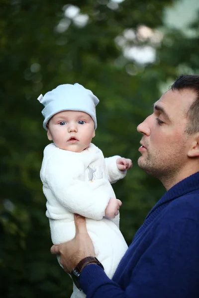 Padre e il suo bambino — Foto Stock