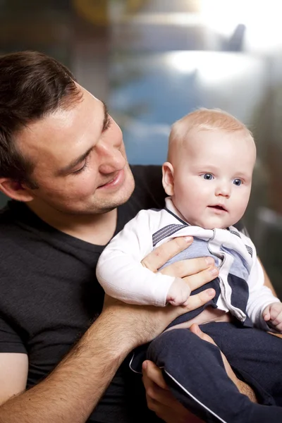 Vater und Baby — Stockfoto