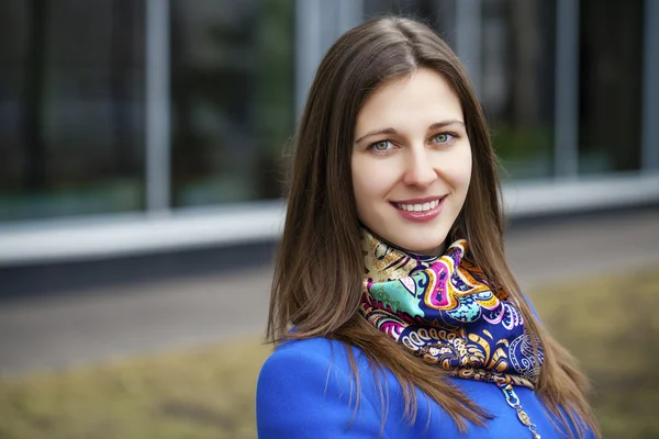 Young beautiful brunette woman — Stock Photo, Image