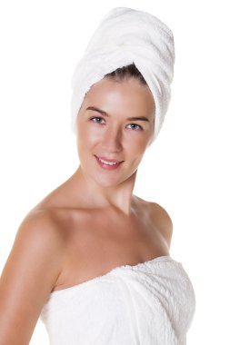 Beyaz bir arka plan üzerinde izole güzel mutlu Spa kız