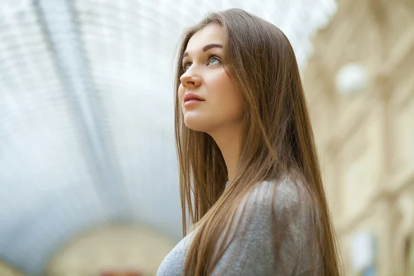 Retrato de moda de un modelo profesional — Foto de Stock